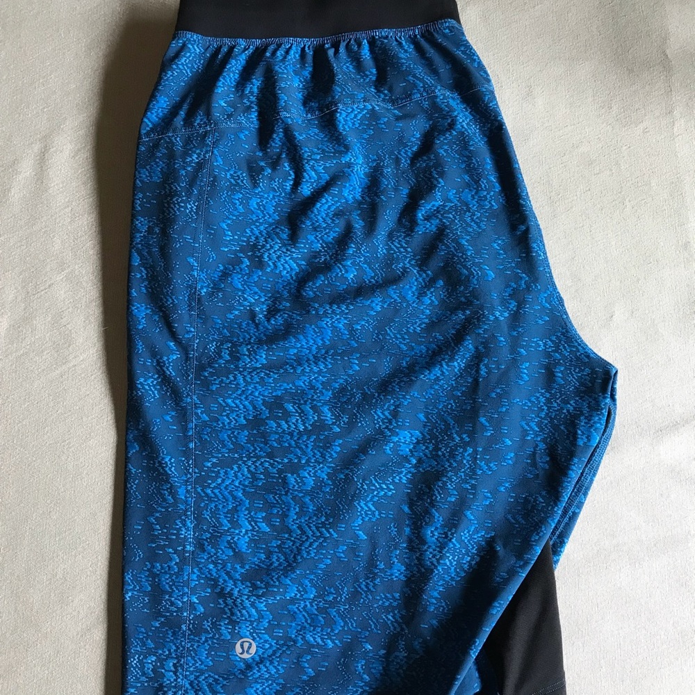 Lulu lemon T.H.E shorts size large